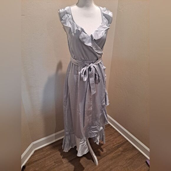 Show Me Your Mumu Samatha Ruffle Wrap Satin Dress Silver Luxe Satin Medium - Picture 1 of 6